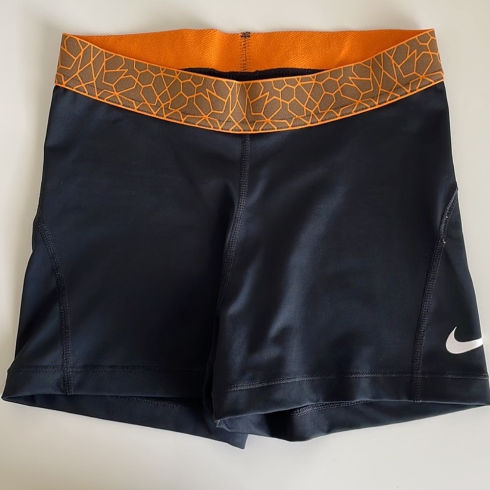 Nike Pro Dri-Fit shorts | Sz: Medium | Color: Black & Orange